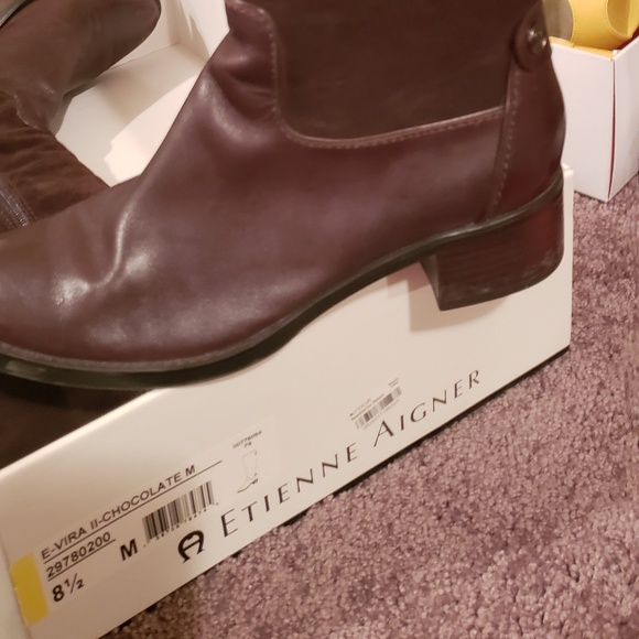 Etienne Aigner - Picture 2 of 4